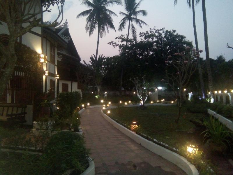 Royal Peacock Boutique Hotel Luang Prabang Exterior foto